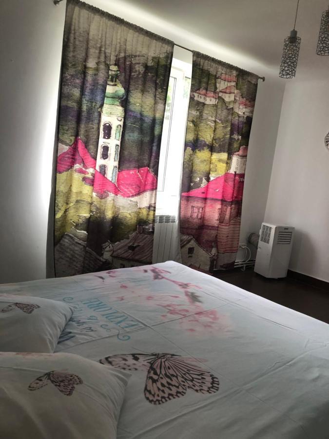 Central Home Piatra Neamţ Eksteriør billede